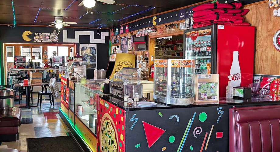 Step Back in Time at Our 80s-Themed Pizza Restaurant